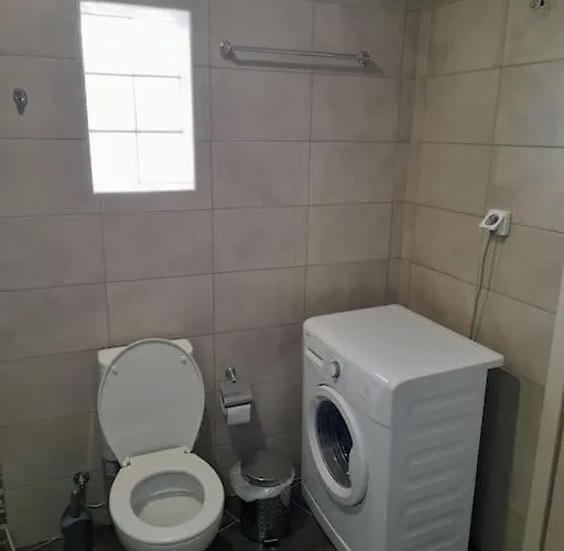 ομορφο νεο στην πολη της ιτεας Apartment